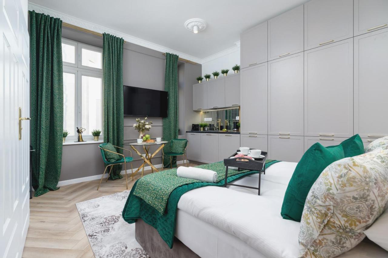 Kazimierz Studio With Jacuzzi By Renters Prestige คราคูฟ ภายนอก รูปภาพ