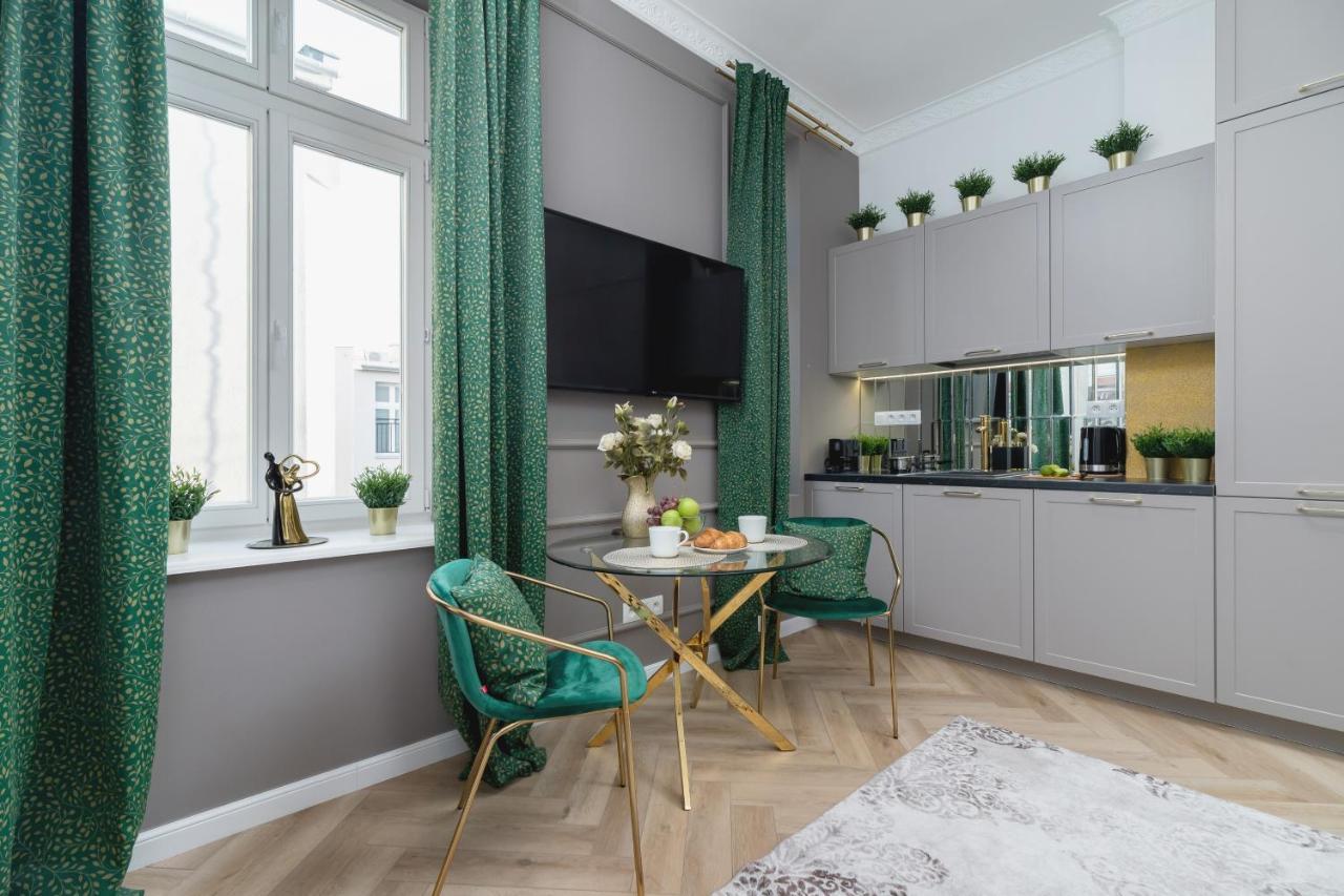 Kazimierz Studio With Jacuzzi By Renters Prestige คราคูฟ ภายนอก รูปภาพ